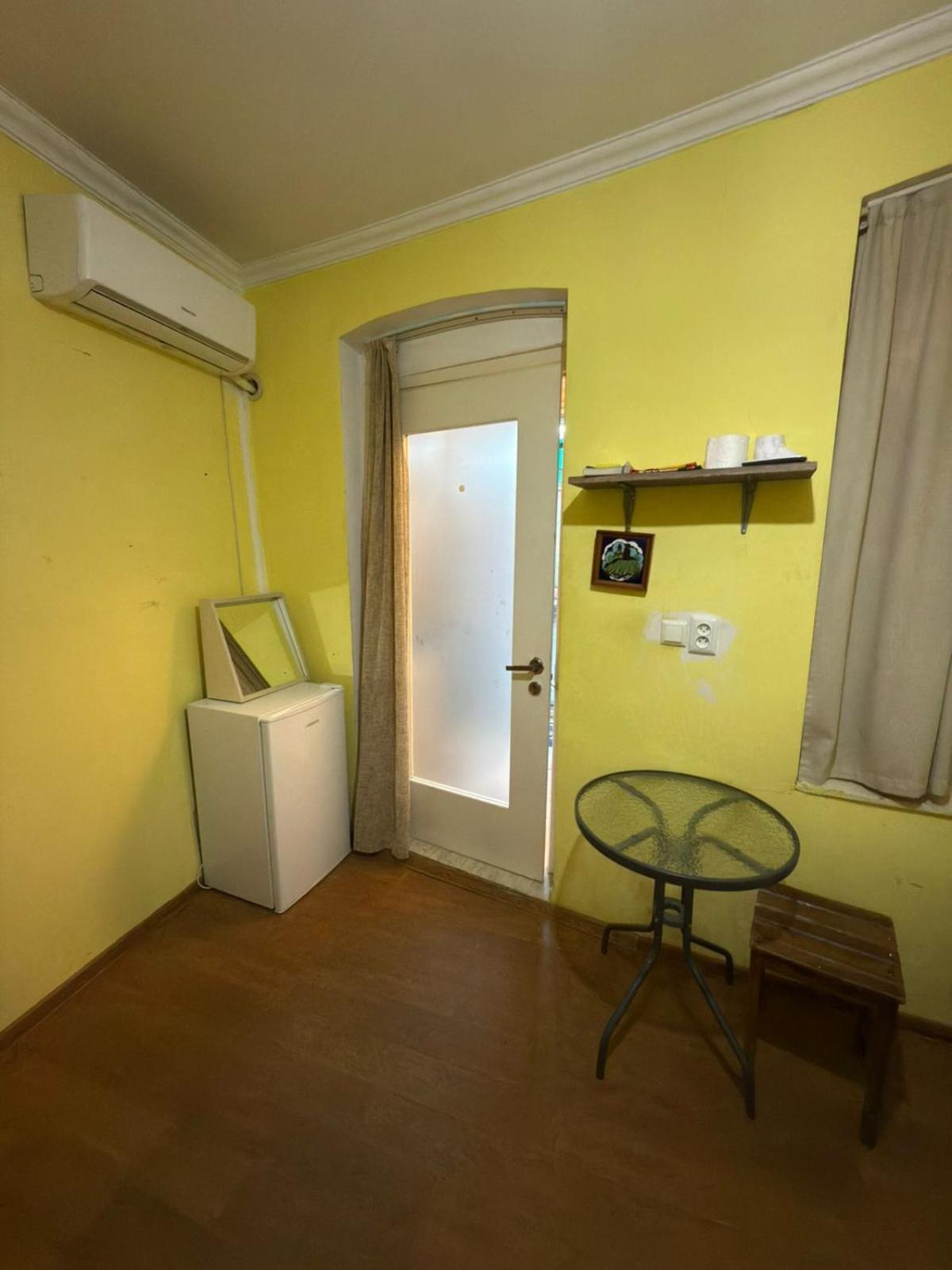 Guest House Nise Tbilisi Exterior photo