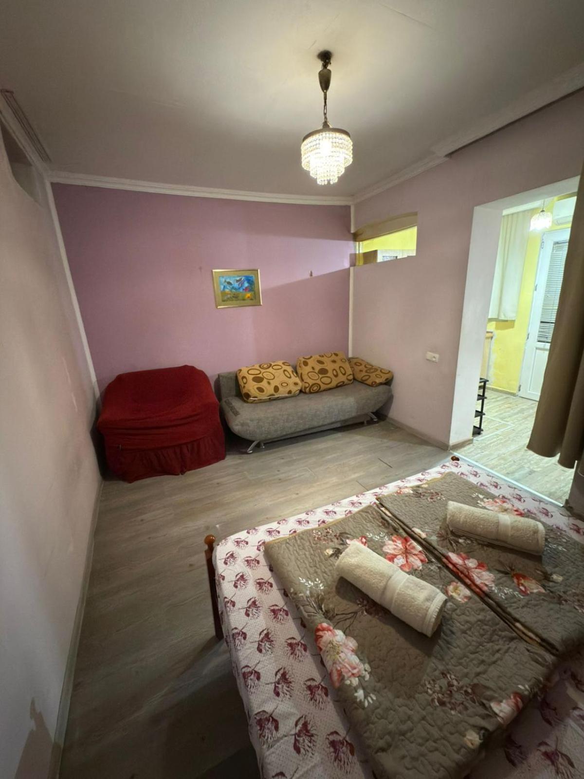 Guest House Nise Tbilisi Exterior photo