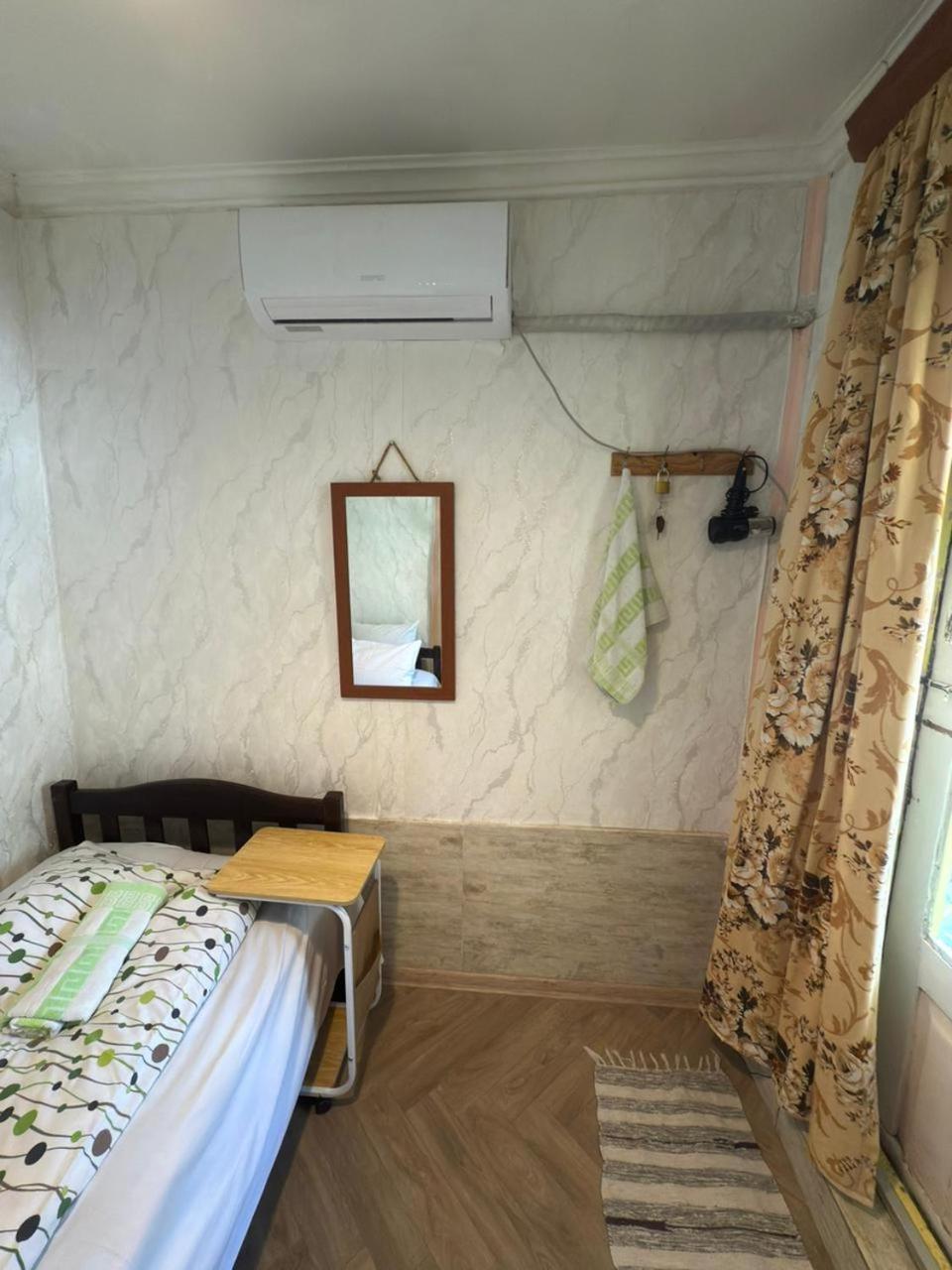 Guest House Nise Tbilisi Exterior photo